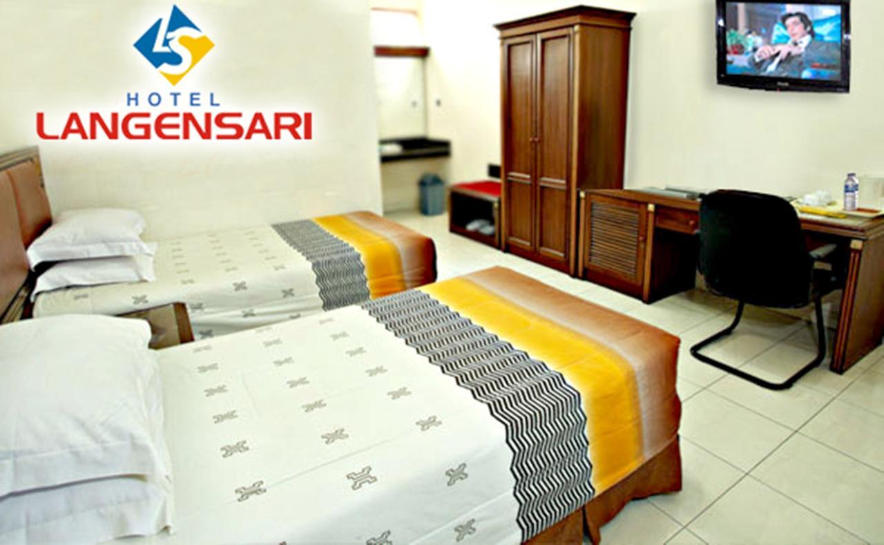 Langensari Hotel Сиребон Екстериор снимка